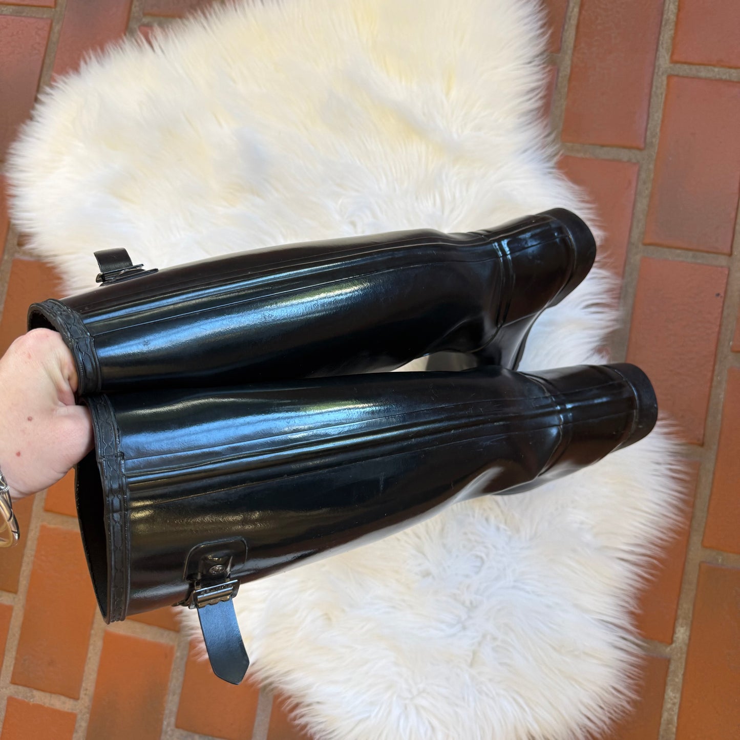 Hunter Iconic High Rain Boots - Size 8.5