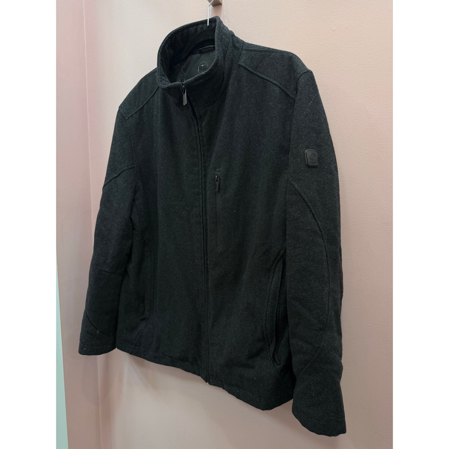 Tech by Tumi Jacket - Size M