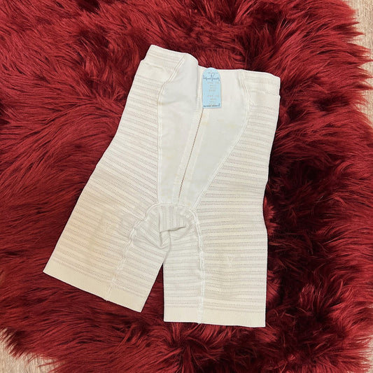 Hollywood Vassarette Vintage 1960s Shapewear Shorts/Girdle - NWT, Size S
