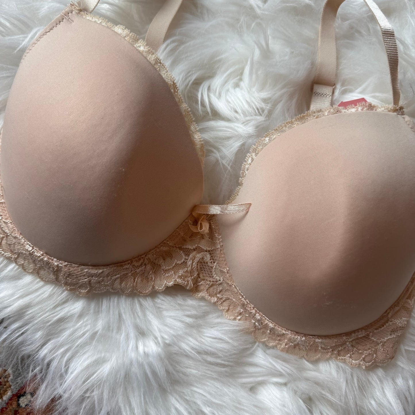 Frederick's of Hollywood Vintage Beige Lace Bra - Size 36D