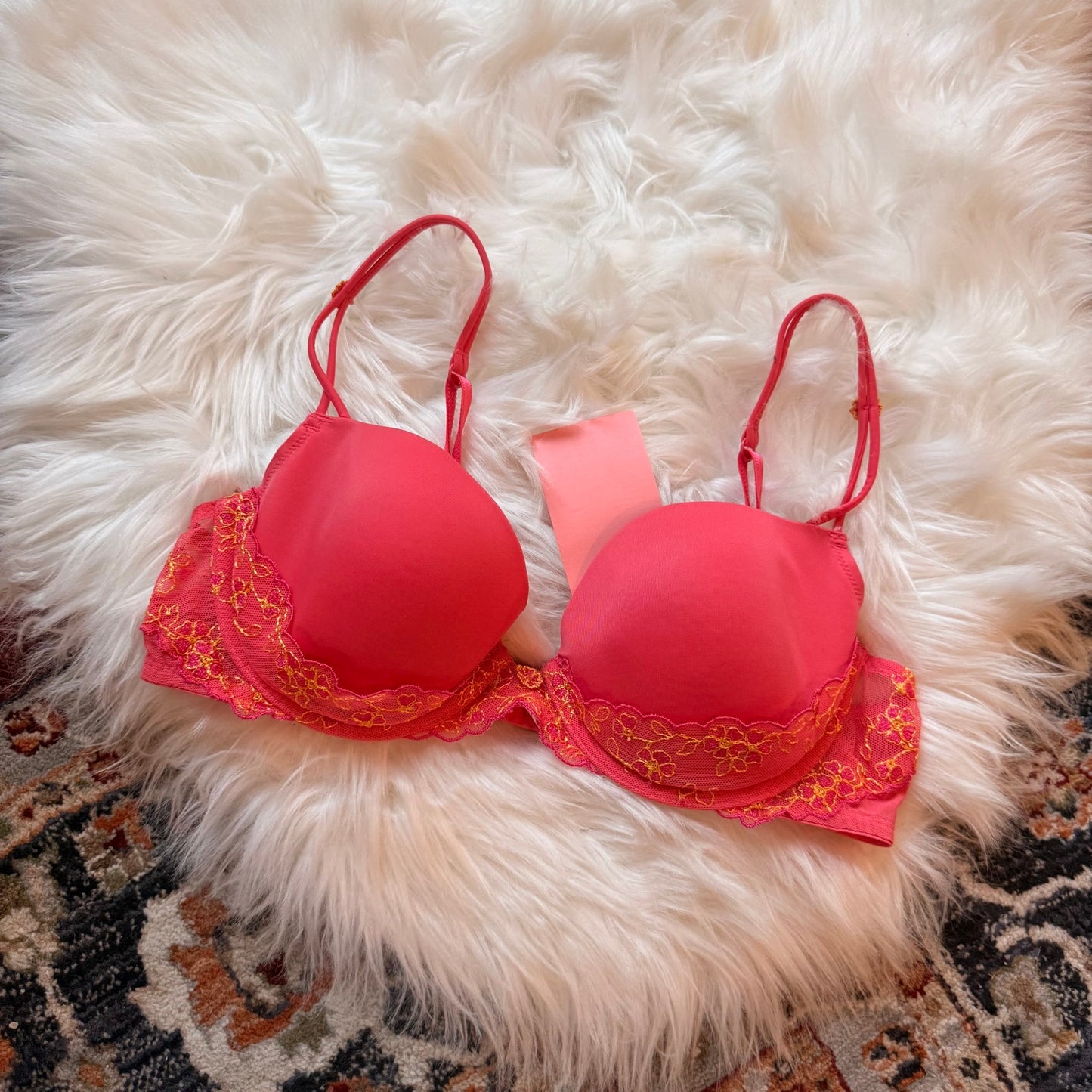 Vintage Victoria's Secret Y2K Hot Pink Lace Bra - 36B