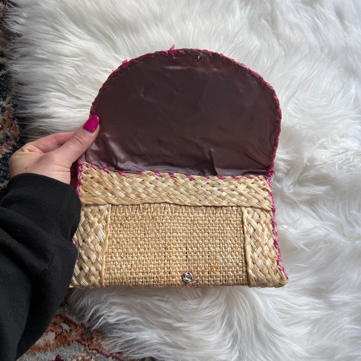 Vintage Woven Flower Clutch w/ Back Handle