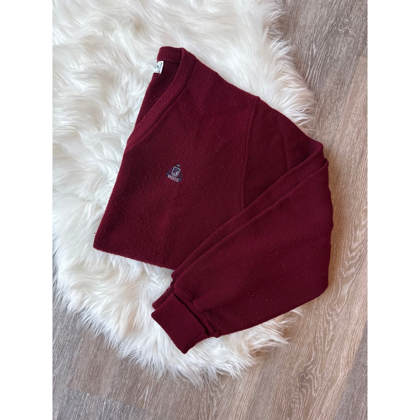 Vintage Izod V-Neck Sweater - Size M