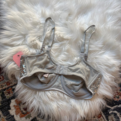 Victoria's Secret "Push up Without Padding" Convertible Silver Sparkle Bra - 32DD
