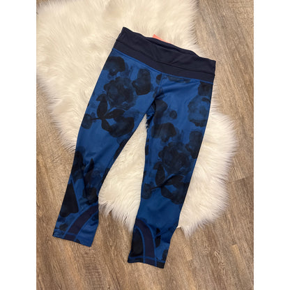 Lululemon Crop Leggings - Size 6, 23"