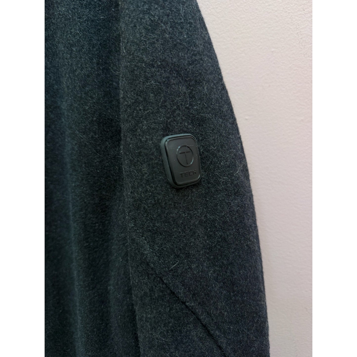 Tech by Tumi Jacket - Size M