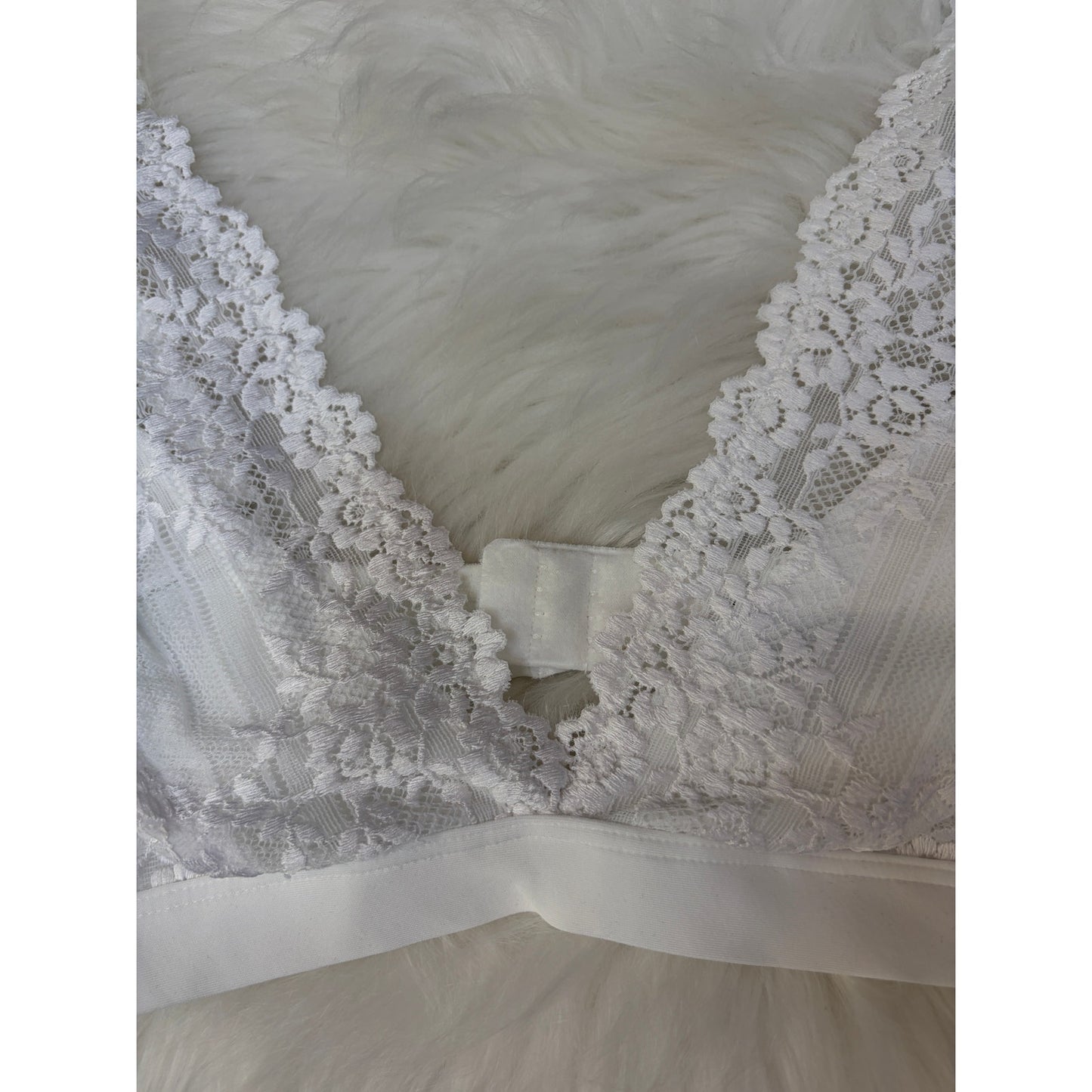 Wacoal White Lace Bralette - Size 40