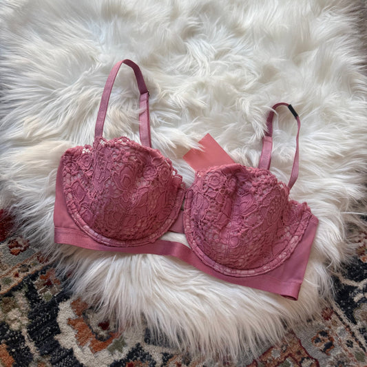 Victoria's Secret "Very Sexy Lined Balconet" Pink Lace Bra - 34D, New with Tags