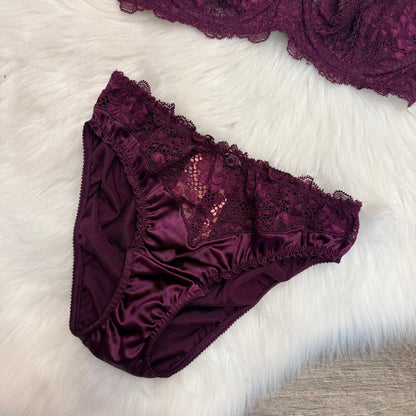 Victoria's Secret Vintage 2 Pc Lingerie Set - 36C, Small