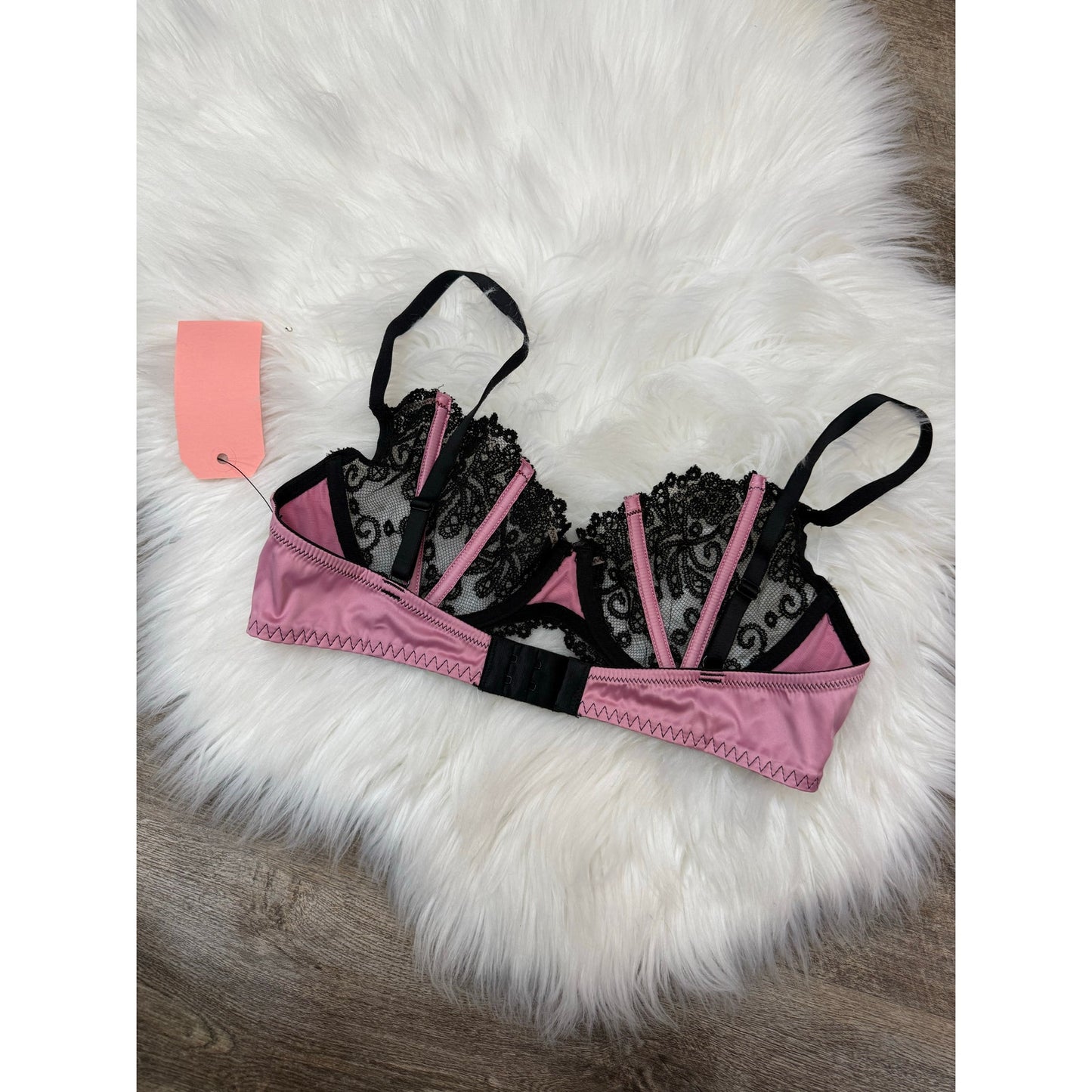 Vintage Shirley of Hollywood Lace Bra - Tag 36