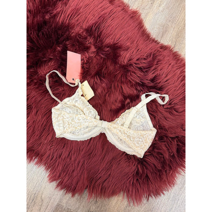 Vintage Valentino Intimo Designer 1980s White Lace Bra - 36C