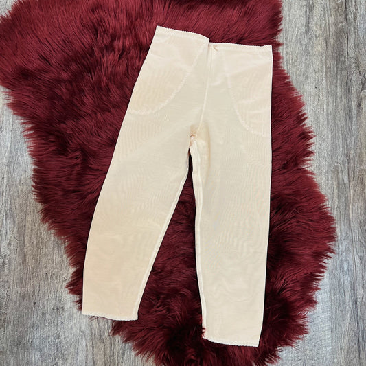 Vassarette Vintage 1960s Shapewear Long Shorts/Girdle - NWT, Size S