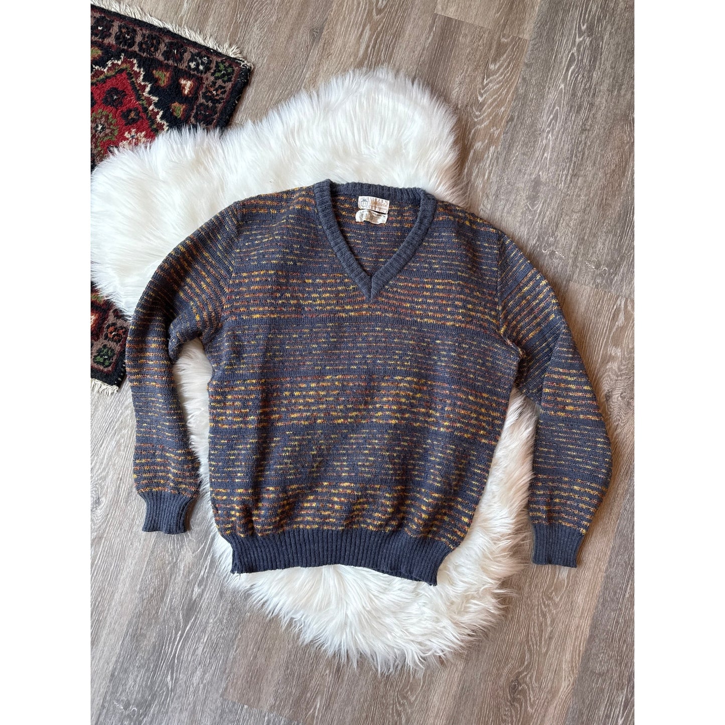 Vintage Wool Blend V-Neck Sweater - Size M