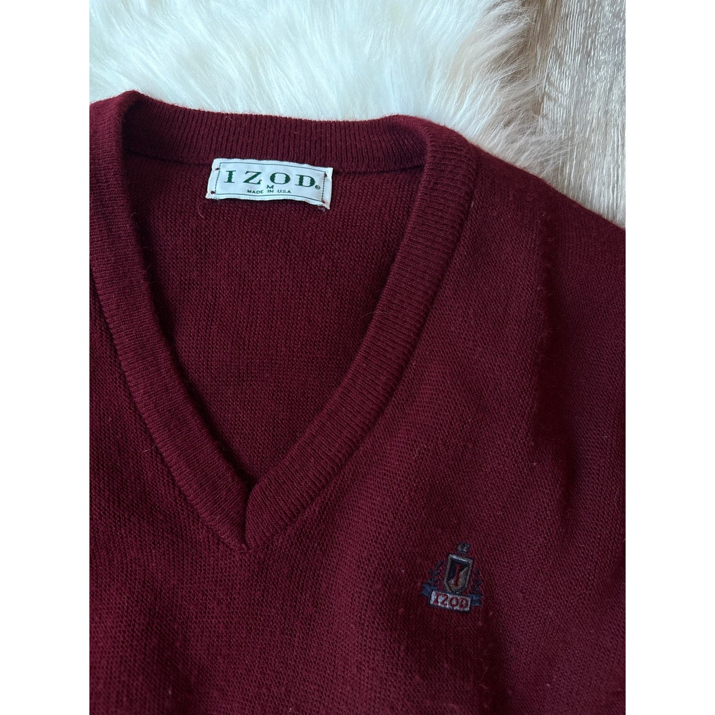 Vintage Izod V-Neck Sweater - Size M