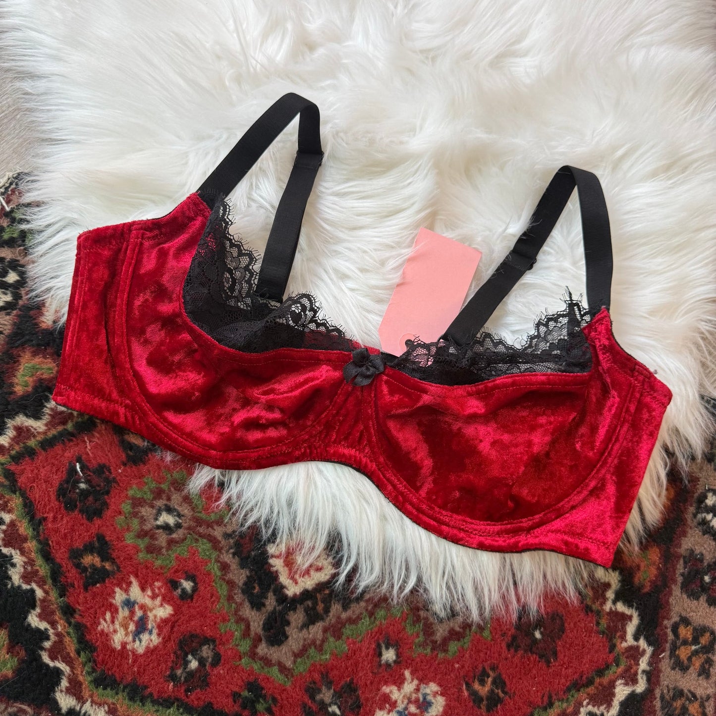 Frederick's of Hollywood Vintage Red Velvet and Black Lace Bra - 40DD