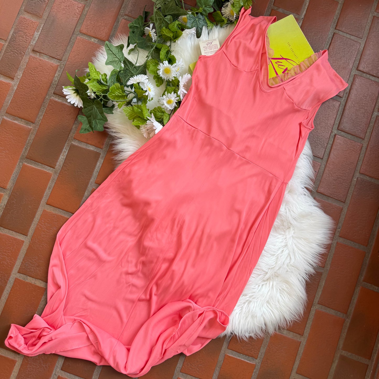 RARE 1960s Vintage Luxite Nylon Gown - New with Box, XL/2XL