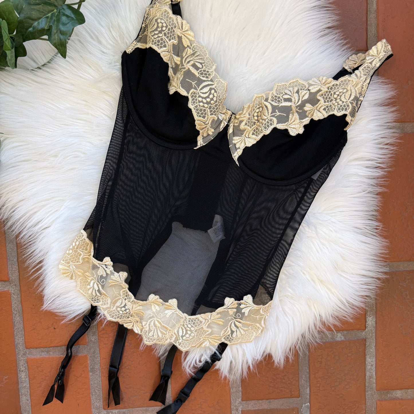 Victoria's Secret Vintage 1990s Lace Princess Bustier - Size M