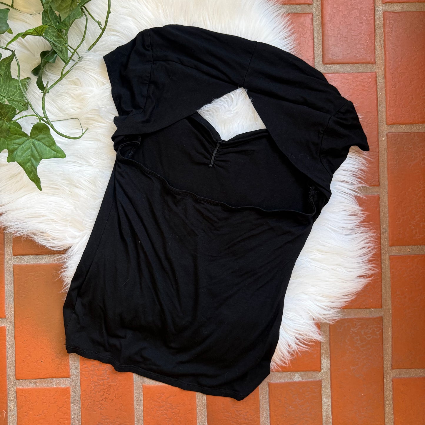 Vintage Open Back Sweetheart Short Sleeve Knit Top - M/L