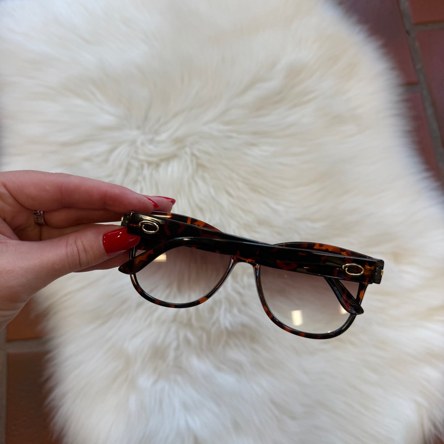 Oscar de la Renta Vintage Tortoise Sunglasses
