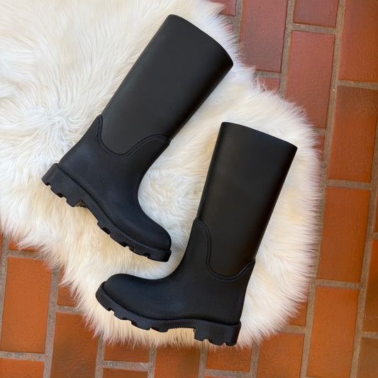 Burberry Authentic Brand New Rain Boots - size 9