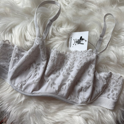PINK Victoria's Secret Grey Bra - 34C