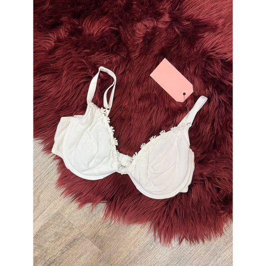 Vintage Victoria's Secret Gold Label Lace Bra - Size 38B