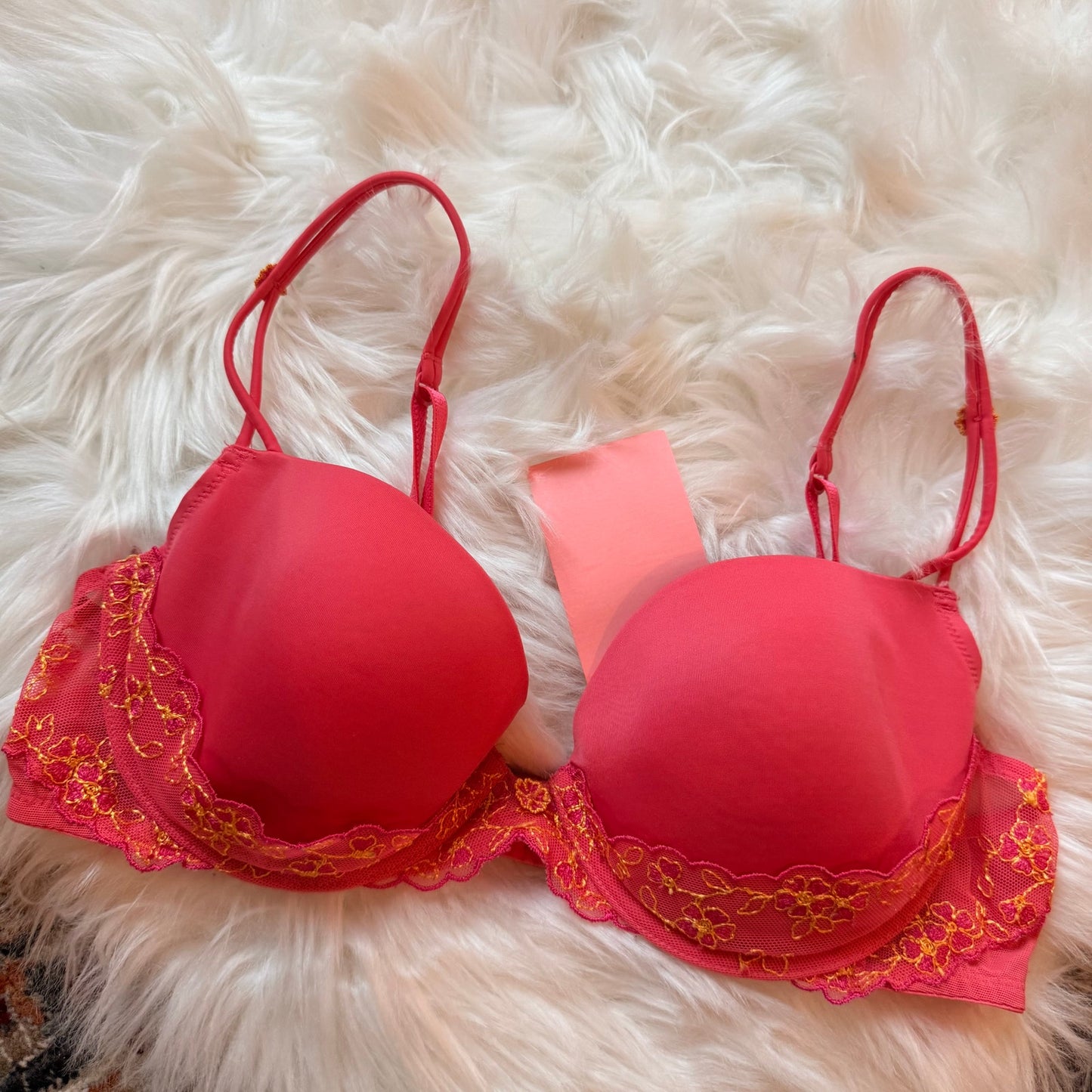 Vintage Victoria's Secret Y2K Hot Pink Lace Bra - 36B