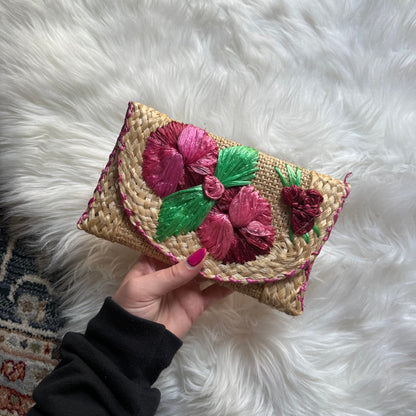 Vintage Woven Flower Clutch w/ Back Handle
