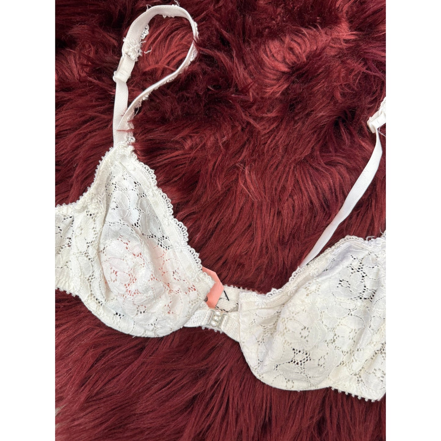 Vintage Eileen West Lace Bra - 36A