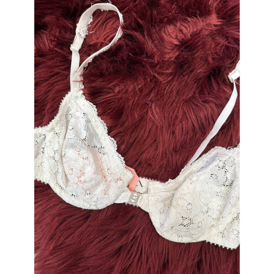 Vintage Eileen West Lace Bra - 36A