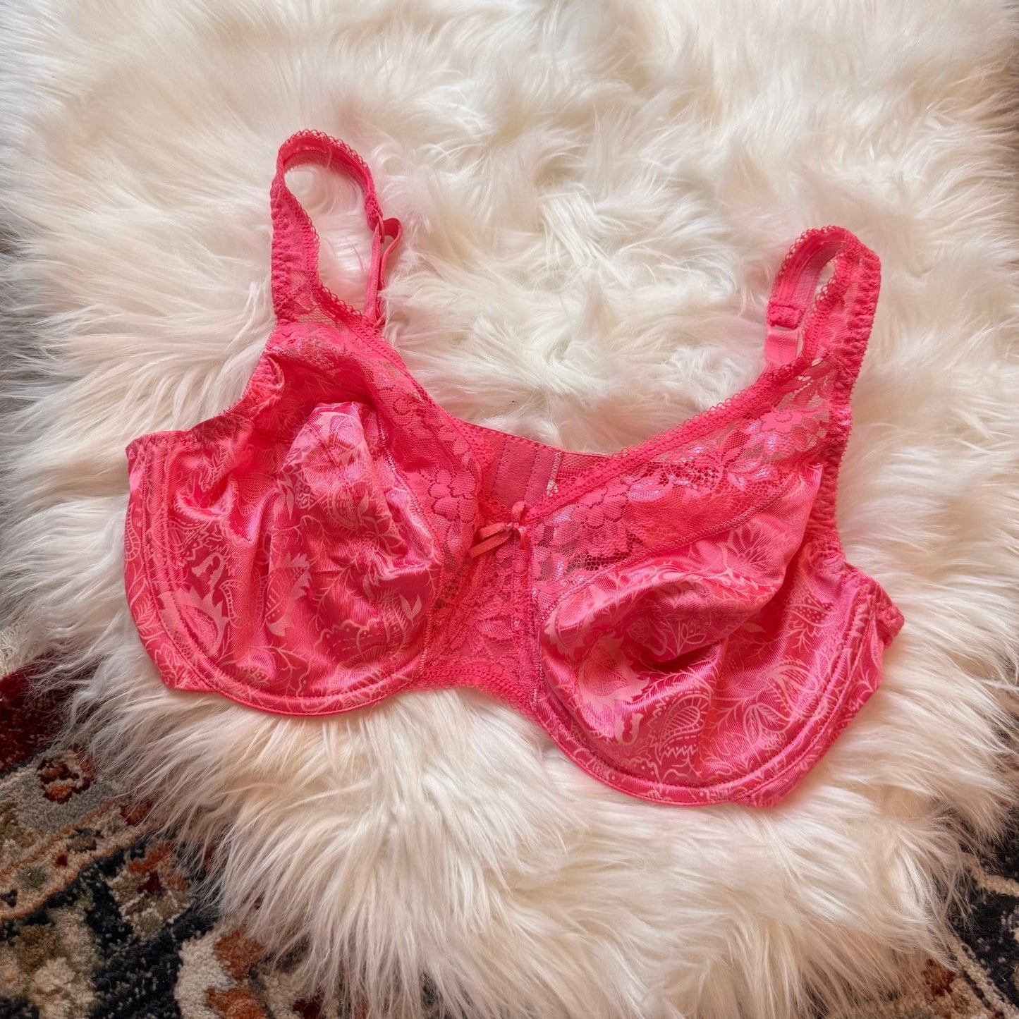 Vintage Pink Lace & Satin Bra - Size 36D
