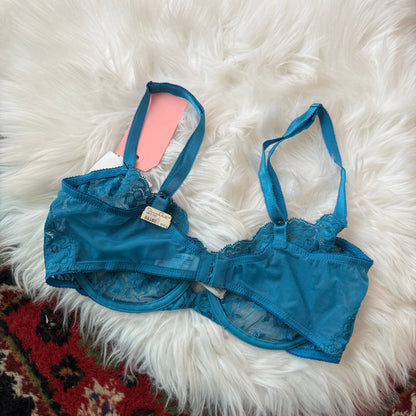 Oscar de la Renta Vintage Lace Bra - New, 36C