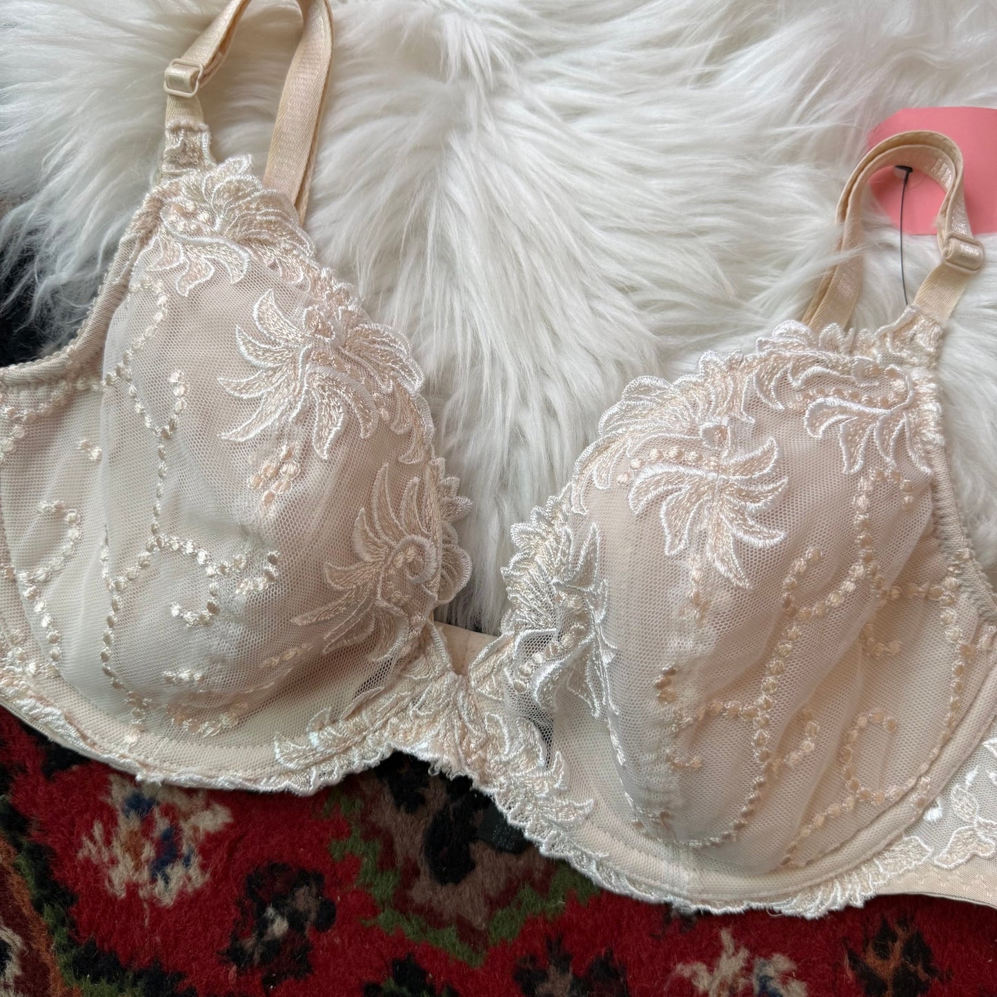 Soma Y2K Cream/White Lace Bra - 38C