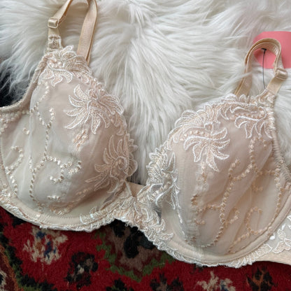 Soma Y2K Cream/White Lace Bra - 38C