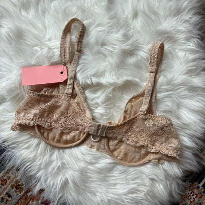 Vintage Valentino Intimo Designer 1980s Beige Lace Bra - 36C