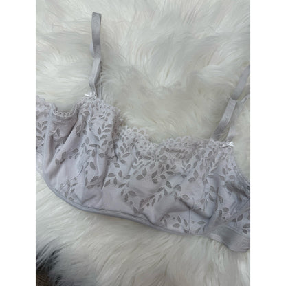 PINK Victoria’s Secret Lace Bra - 34B