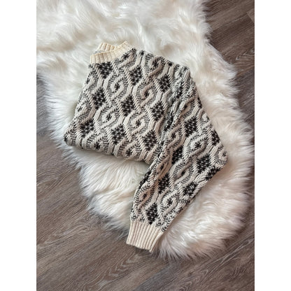 Vintage Patterned Sweater - Size M