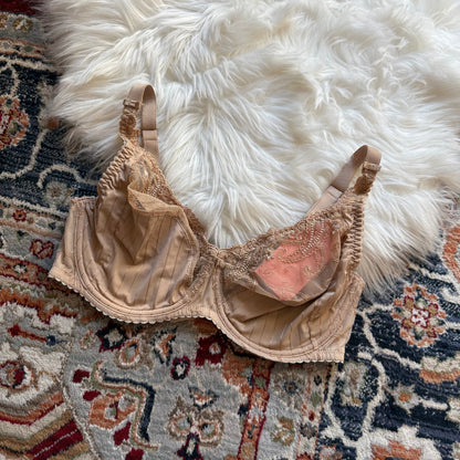 Chantelle Designer Neutral Lace Bra - 36D