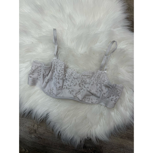 PINK Victoria’s Secret Lace Bra - 34B
